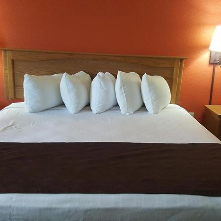 Americinn By Wyndham Garden City Eksteriør billede