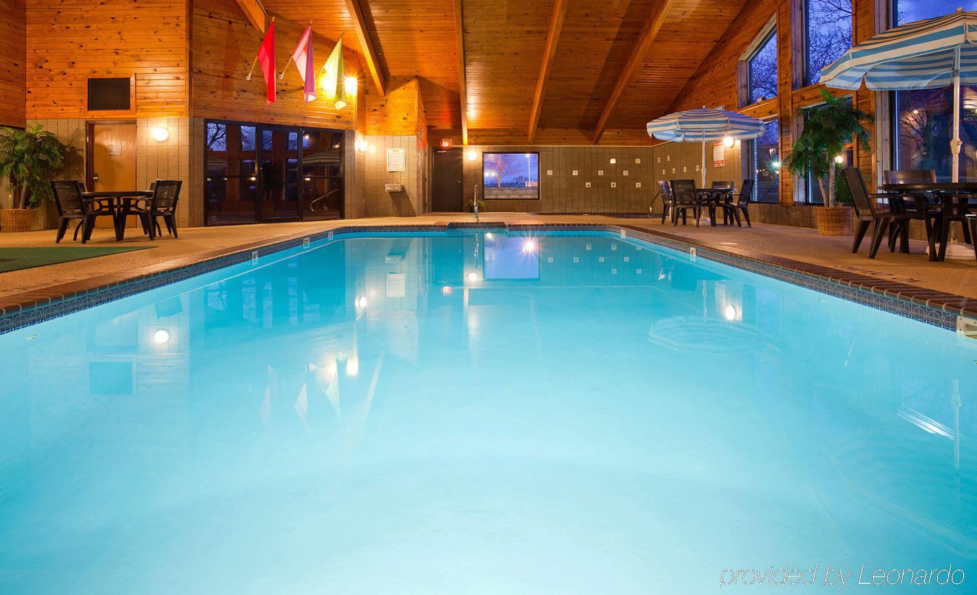 Americinn By Wyndham Garden City Eksteriør billede