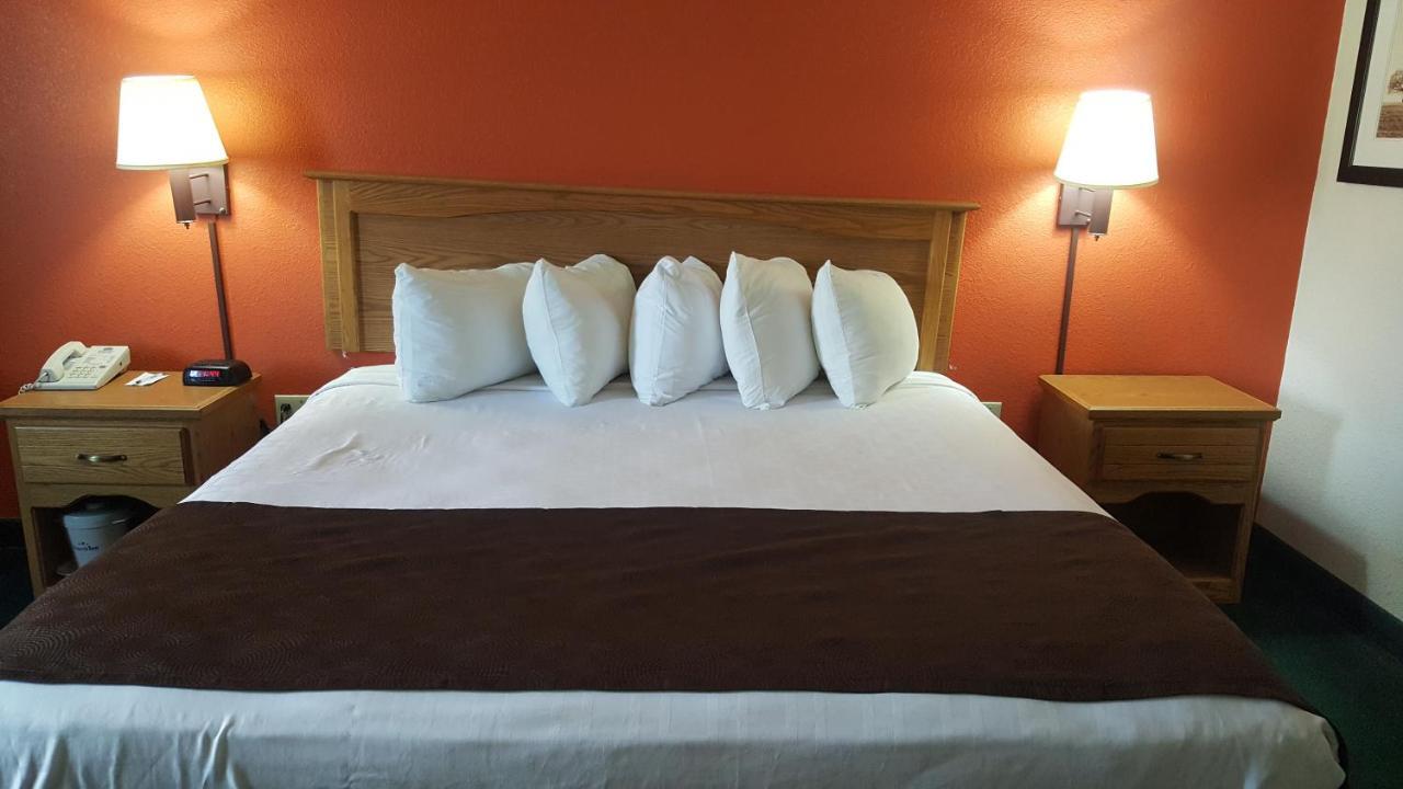 Americinn By Wyndham Garden City Eksteriør billede